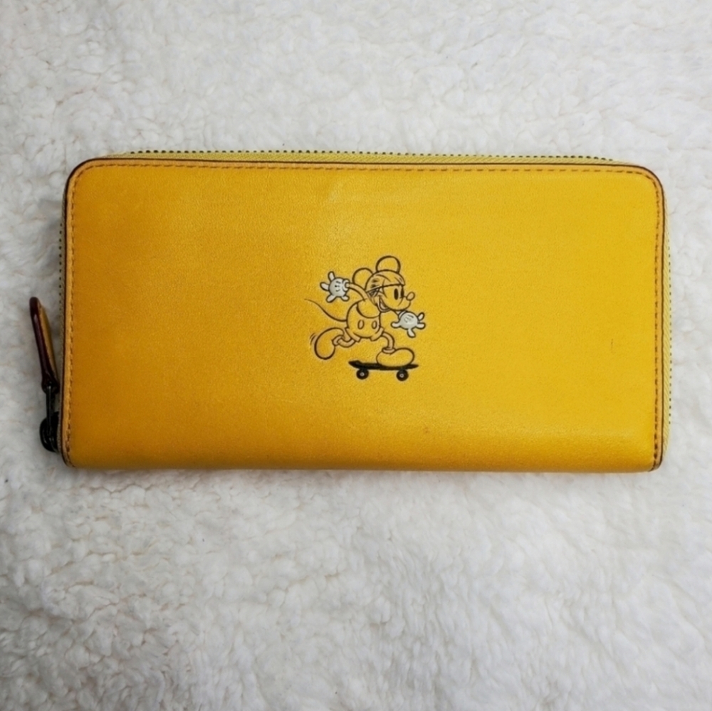 Coach x Disney Mickey Mouse Skateboard Yellow Leather Accordion Zip Wallet - Picture 4 of 15